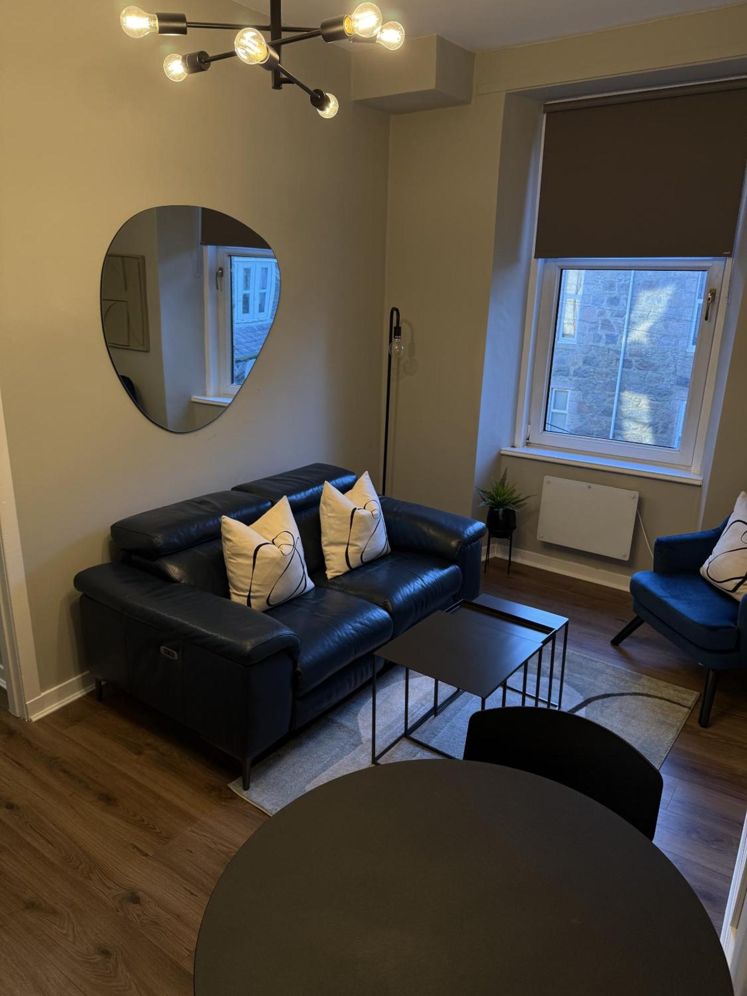2 Bed Near Uni Aberdeen